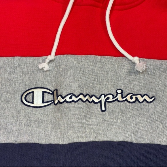Champion Reverse Weave Colorblock Red Grey Blue Cropped Hoodie Women’s Medium - Picture 2 of 8